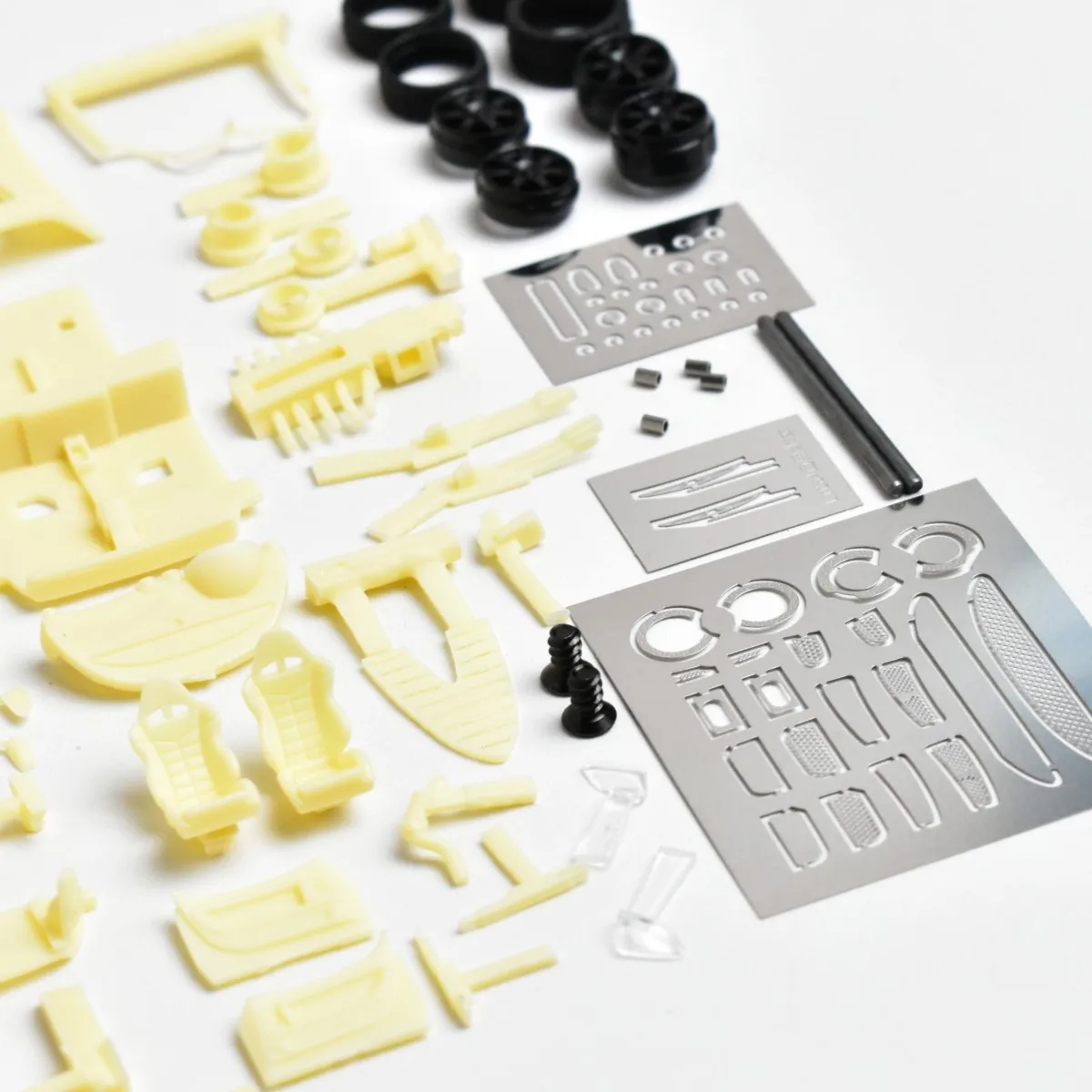 

Сборная модель автомобиля MC12 в масштабе 1:64, ручная работа, из смолы, для подарка