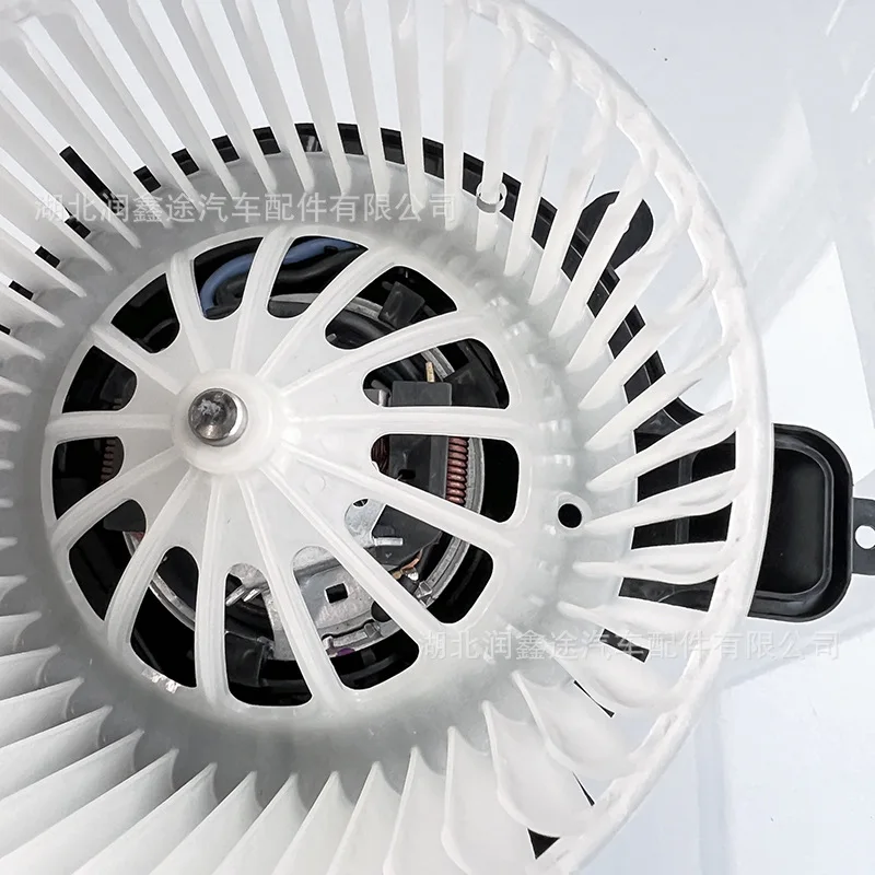 

Applicable to Dongfeng Peugeot 3008 blower assembly Automotive air conditioner heater assembly, manual air conditioner special