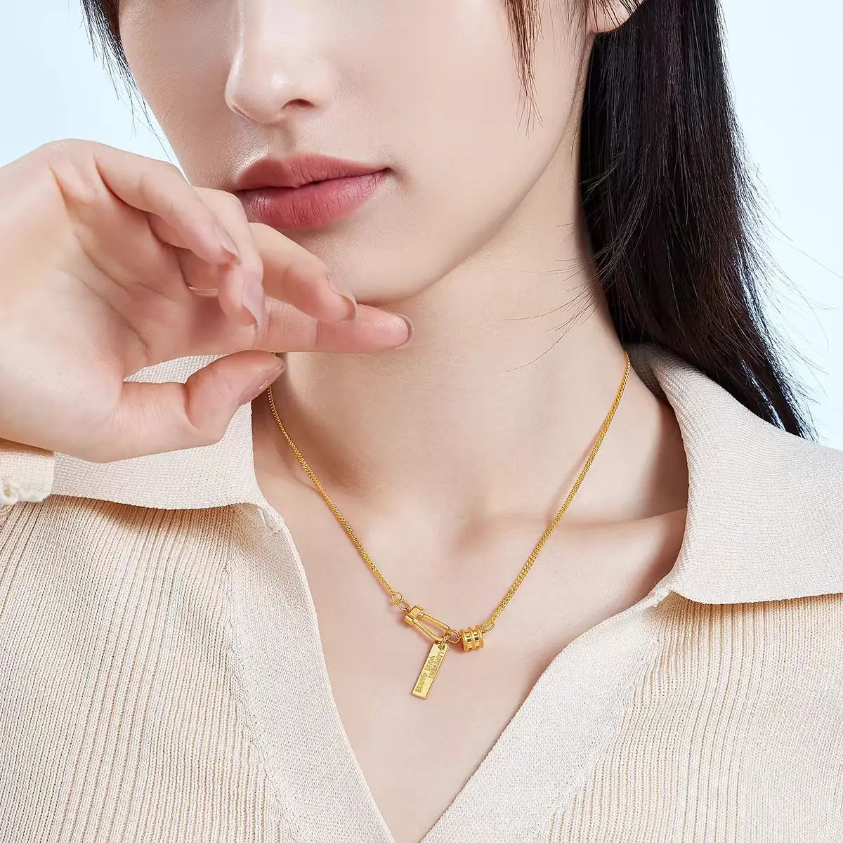 

AU999 24K Gold Women's Protection Necklace | 3D gold column with protective knot, diamond - set, grand & auspicious