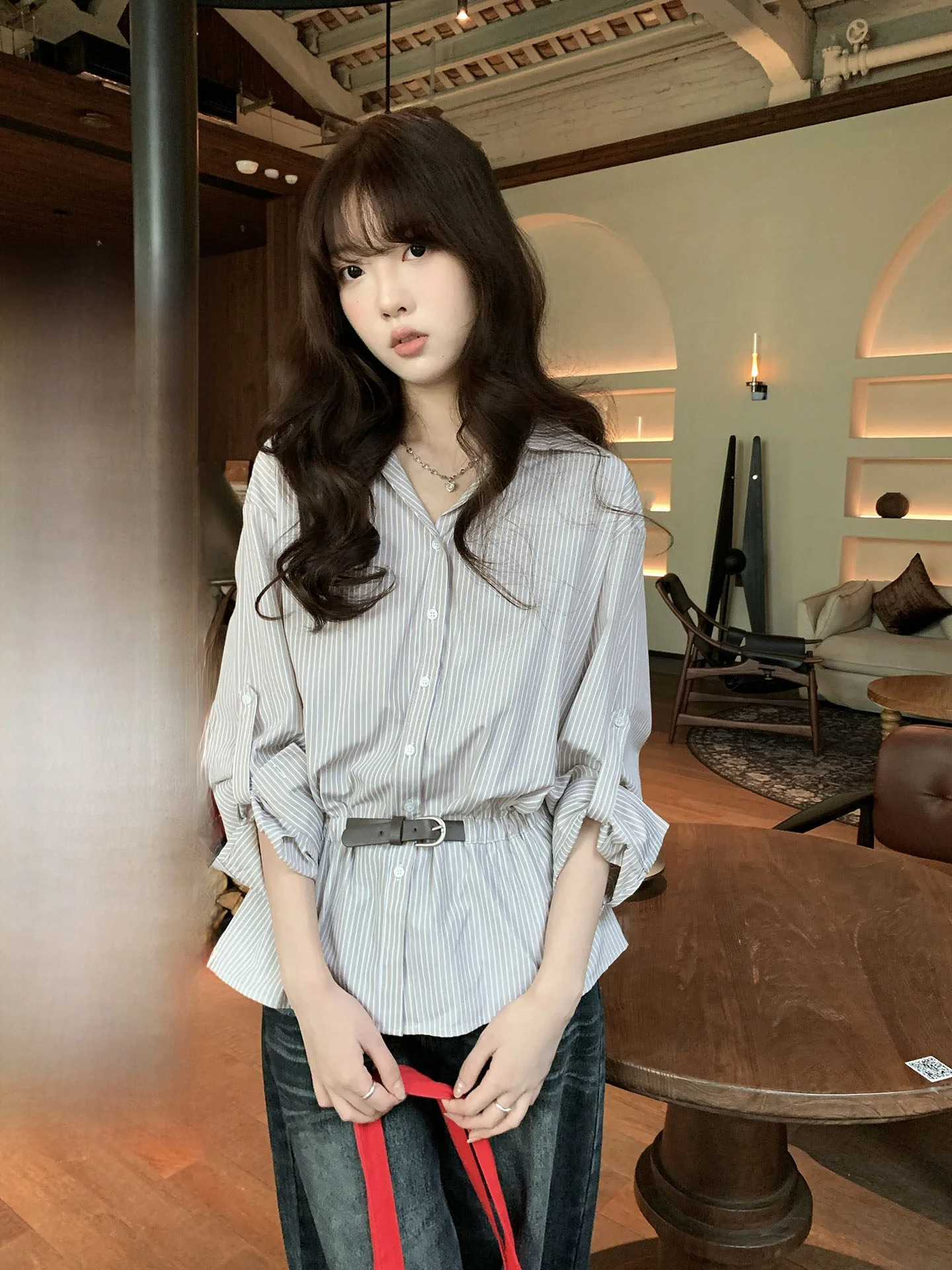 

Женская рубашка Holli в корейском стиле, винтажная, повседневная, универсальная, для работы, в полоску, с V-образным вырезом, свободного кроя, с длинным рукавом, новинка 2025 года