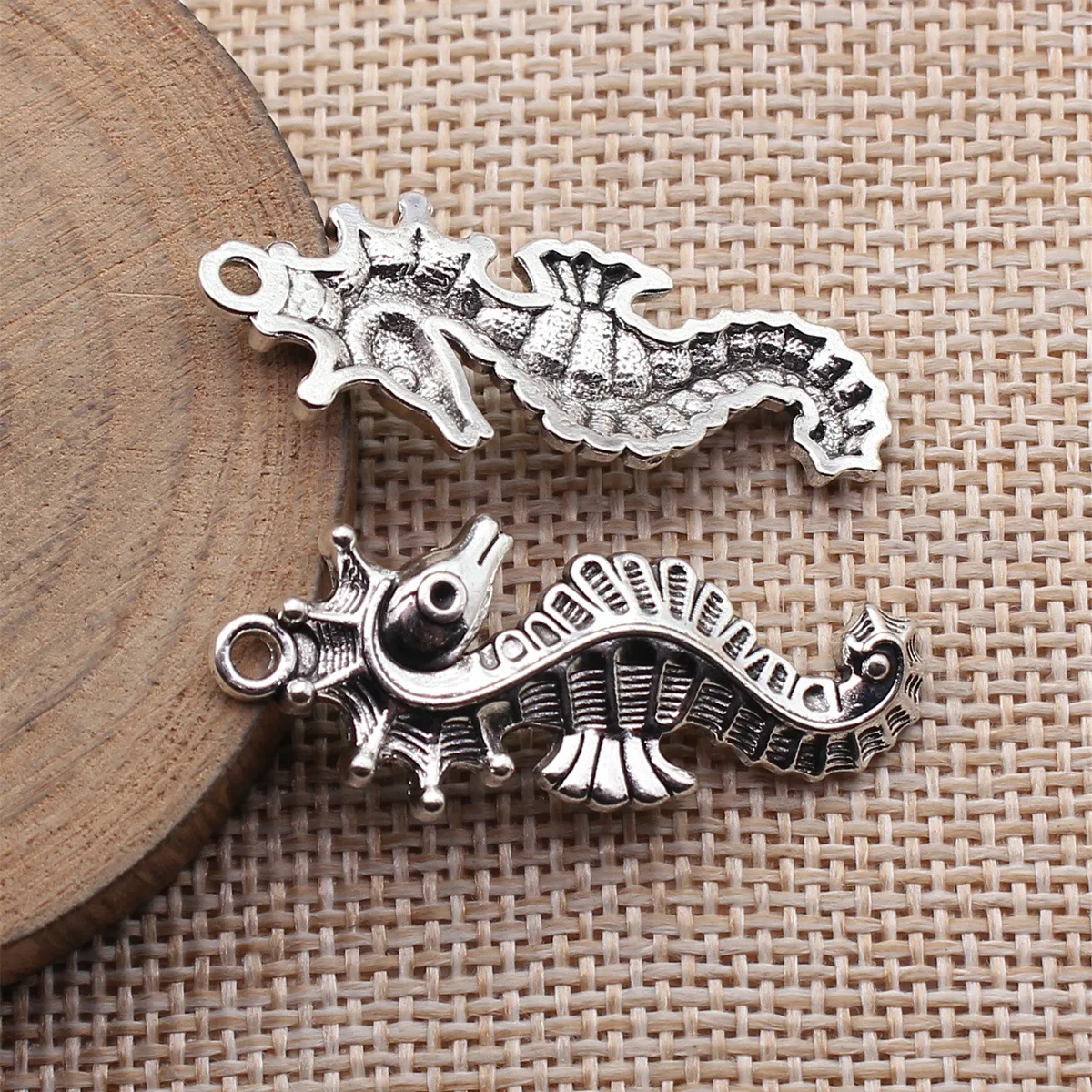 

20pcs 38x16mm(1.5x0.63inch) Antique Silver Color Hippocampal Charms Pendants DIY Jewelry Making Accessories