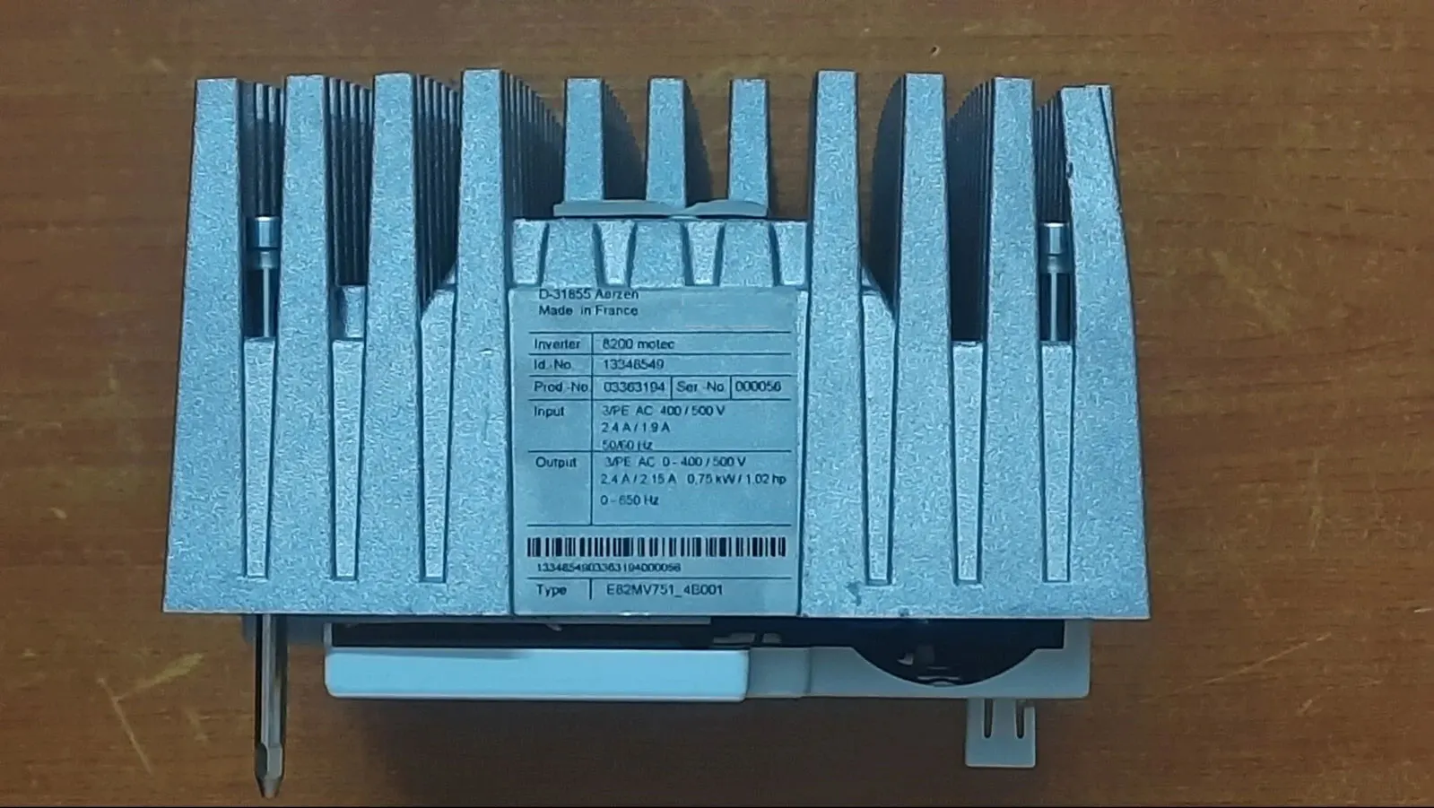 

Brand new E82MV751-4B001 E82MV751-4B151 E82MV752-4B001 E82MV752-4B151 One-year warranty