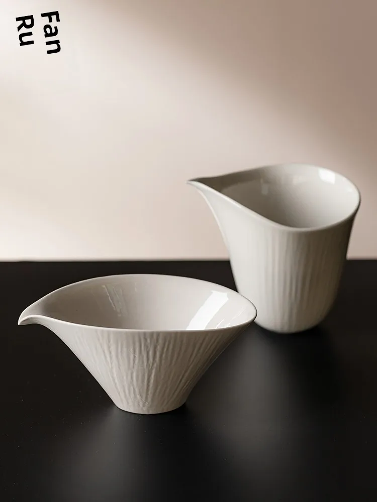 Fanyu Japanese Style Simple Grass Ash Public Cup Gongfu Tea Set Tea Sea Uniform Cup Ensemble Color Glaze Craft Dehua County