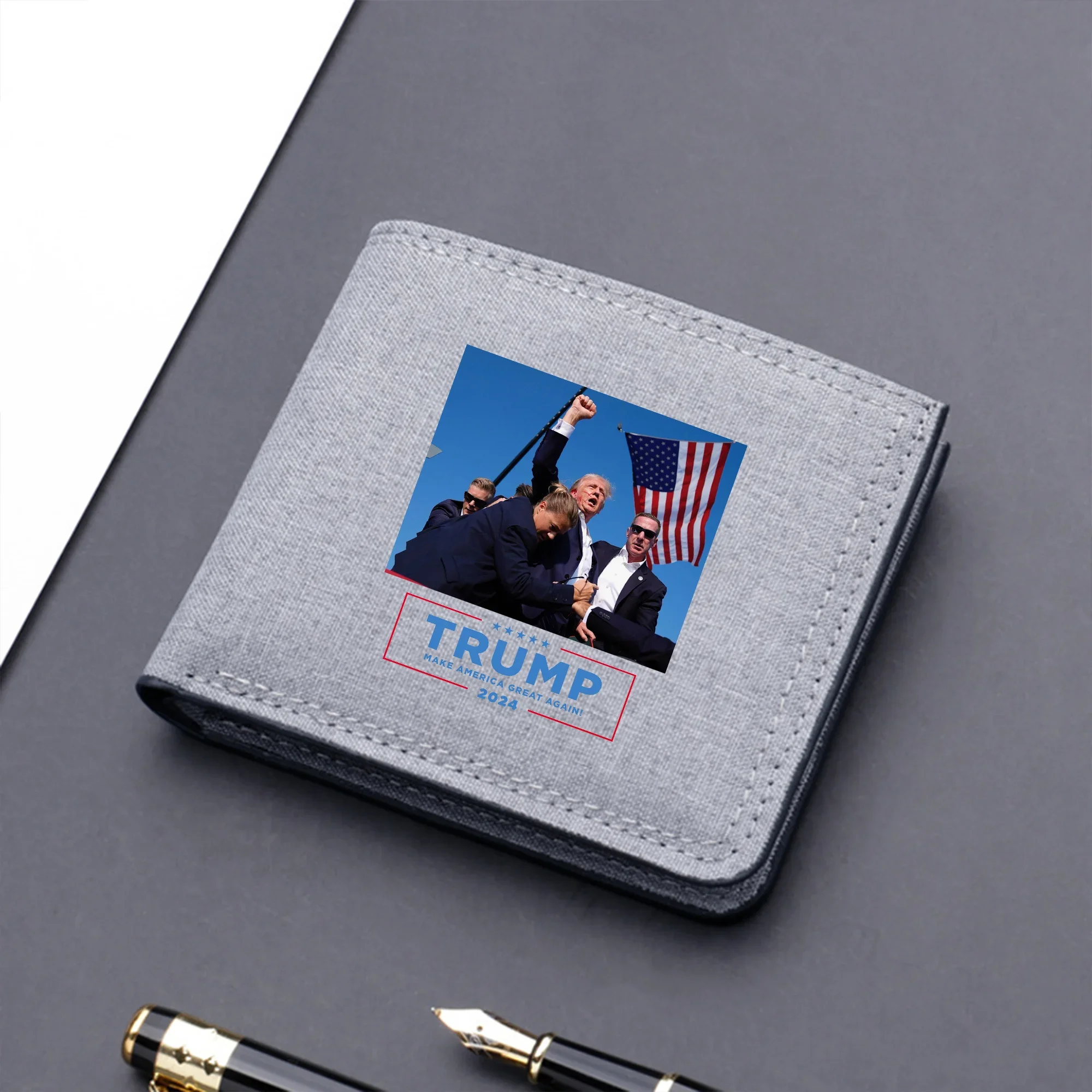 "دونالد ترامب 2024" مطبوعة قماش محفظة قصيرة موضة محفظة ثنائية الطي الأعمال محفظة عادية مع فتحات بطاقة الهدايا الإبداعية