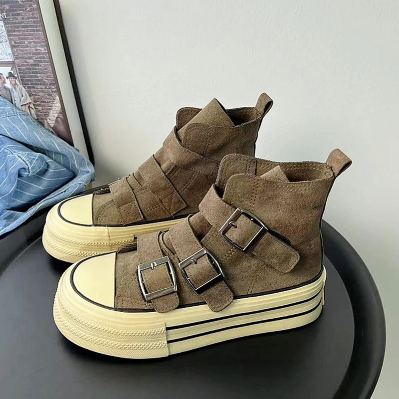 

Retro high Top sneakers for girls Design buckle strap suede platform female shoes High Street grace waling boot Autumn Winter