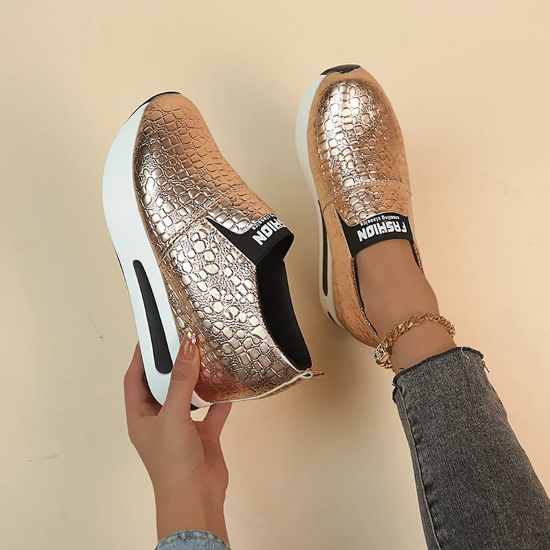 Modische Damen Metallic-Krokodil-Textur Slip-On Versteckter Keilabsatz Plateau-Schuhe Damen Höhenverstärkende Casual Walking Loafers Sneakers – Detail 6