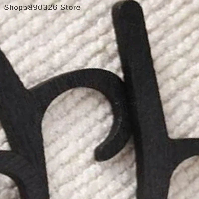 인형의 집 화이트/블랙 1/12 나무 옷걸이 장난감, 10개 세트, 재미있는 코스프레 미니어처 가구