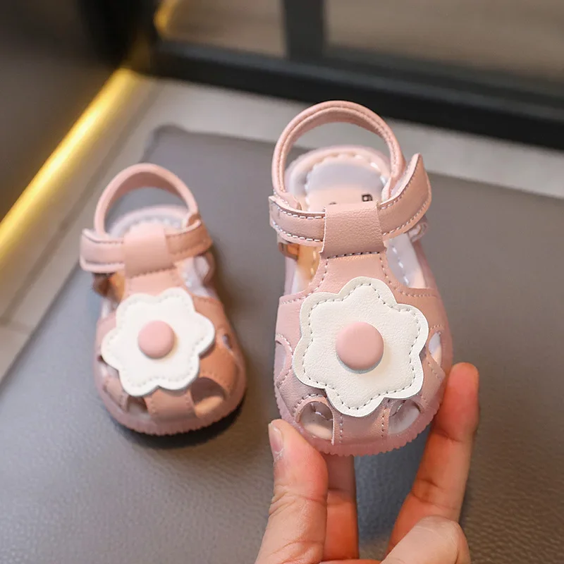 Sepatu Princess lembut untuk anak perempuan, sepatu sandal putri lucu jari tertutup sol lembut motif bunga matahari musim panas untuk anak perempuan usia 0 hingga 1