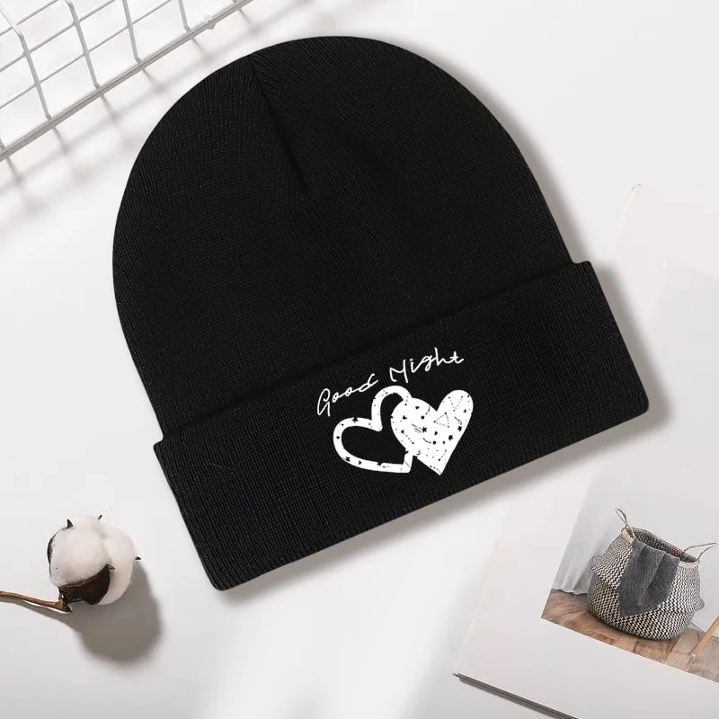 

Winter All-Matching Fashion Letter Heart Printing Warm Knitted Hat Unisex Comfortable Soft Knitted Hat