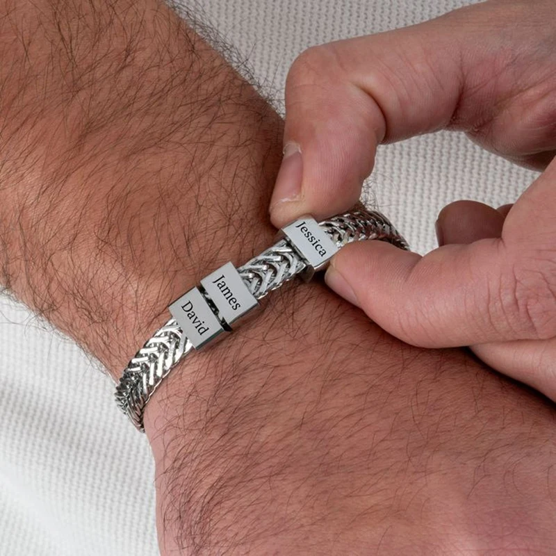 اسم مخصص سوار محفور للرجل شخصية DIY مجوهرات من صلب لا يصدأ صديقها هدية عيد ميلاد عيد الأب