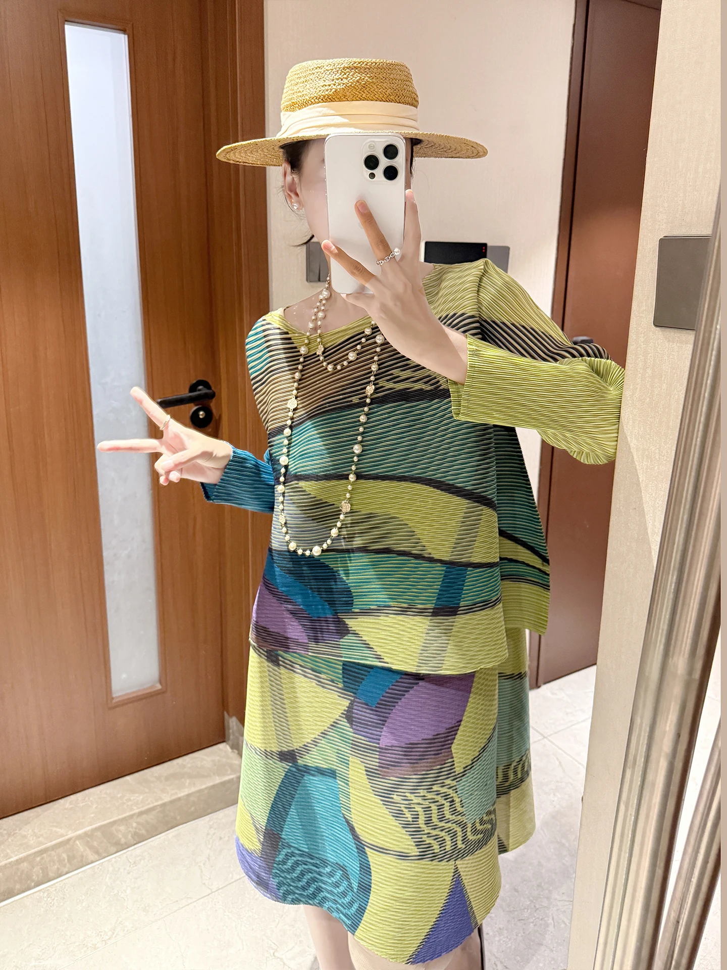 2026 Spring New Women Set Geometric Pattern Printed T-shirt High Waist Casual Loose Large Skirt Fashion Casual Female Clothing