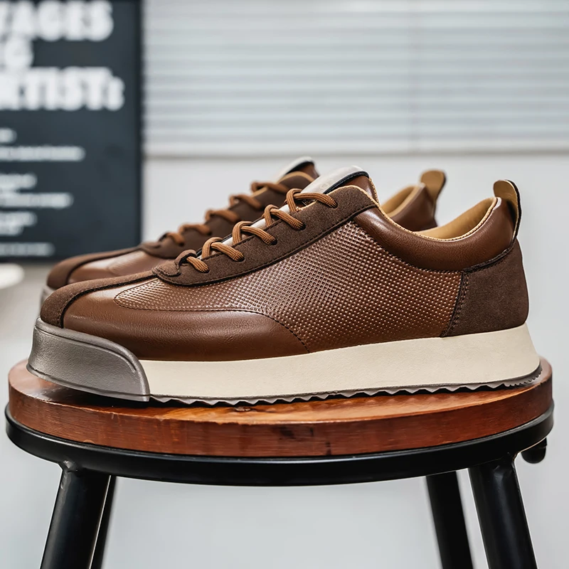 Retro Fashion Brown Men's Low Sneakers Big Size 45 Breathable Flat Shoes Trainers Men Lace-up Casual Sneakers Zapatillas Hombre
