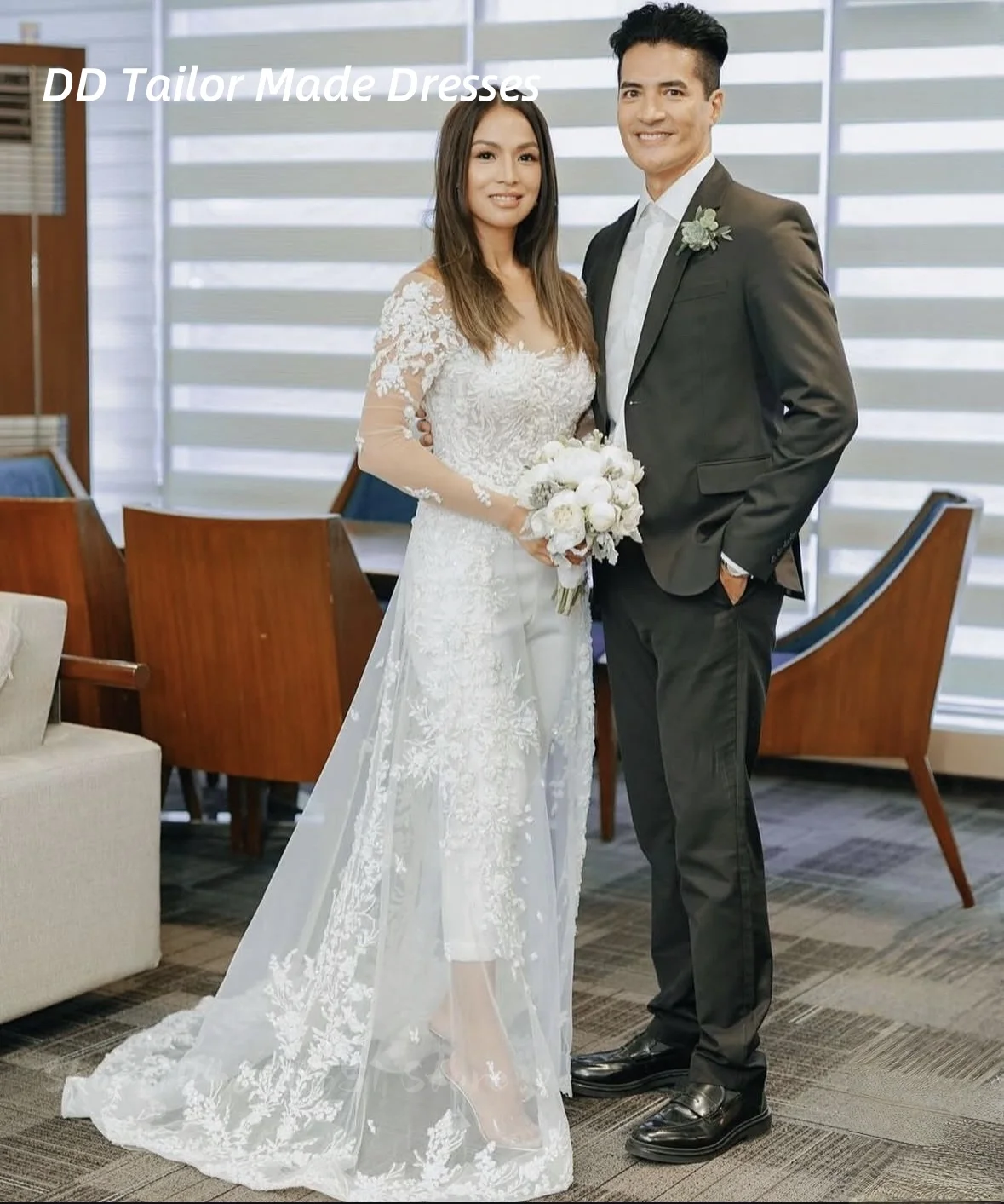 Combinaison de mariage élégante ivoire avec jupe détachable, avec des Appliques en dentelle, manches longues, style Boho, robe de mariée de plage, personnalisée