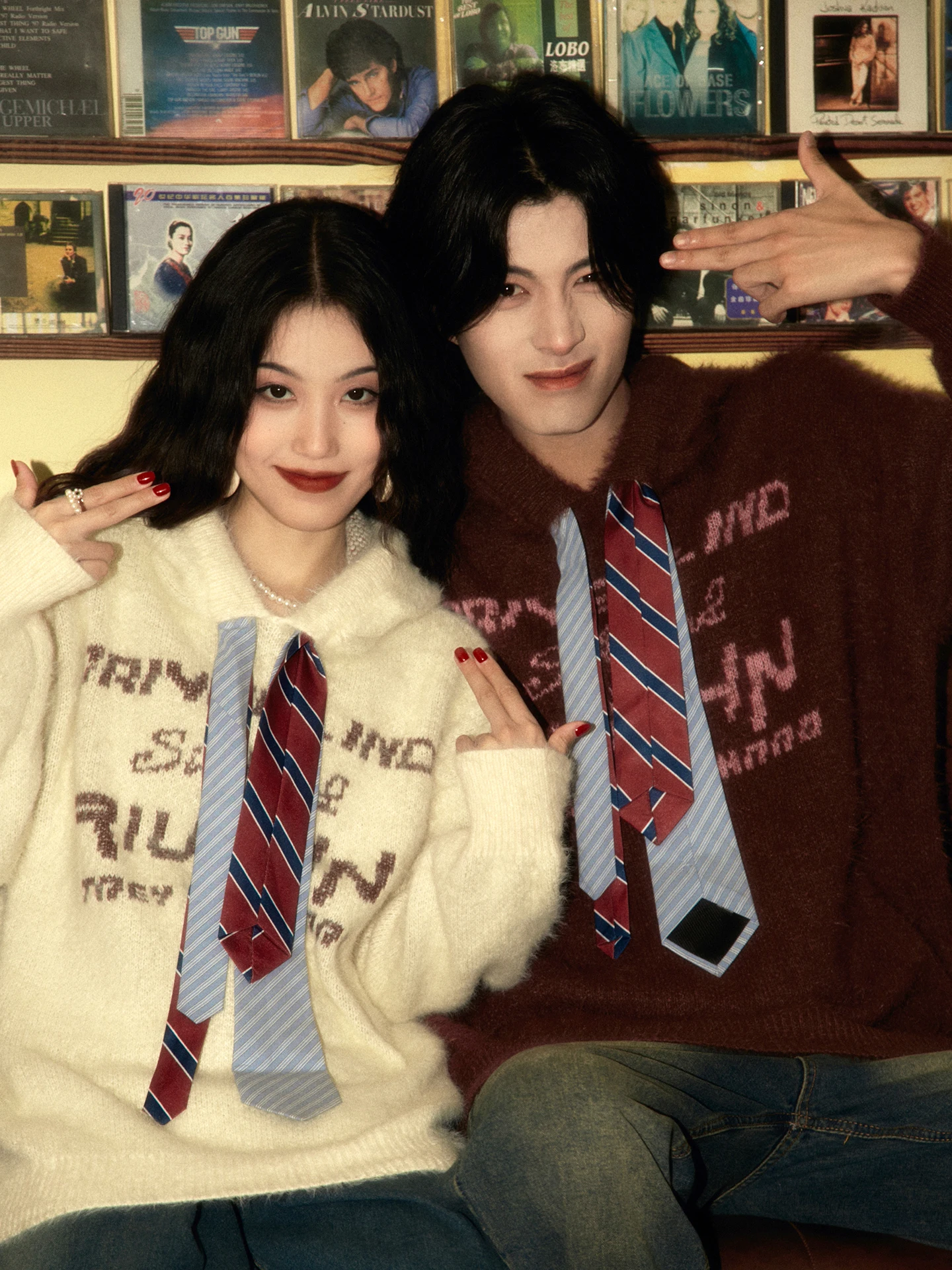 Autumn Winter New Retro Men's Letter Embroidery Tie Design Apricot Hooded Sweater Couple Loose Casual Coffee Knitted Sweater