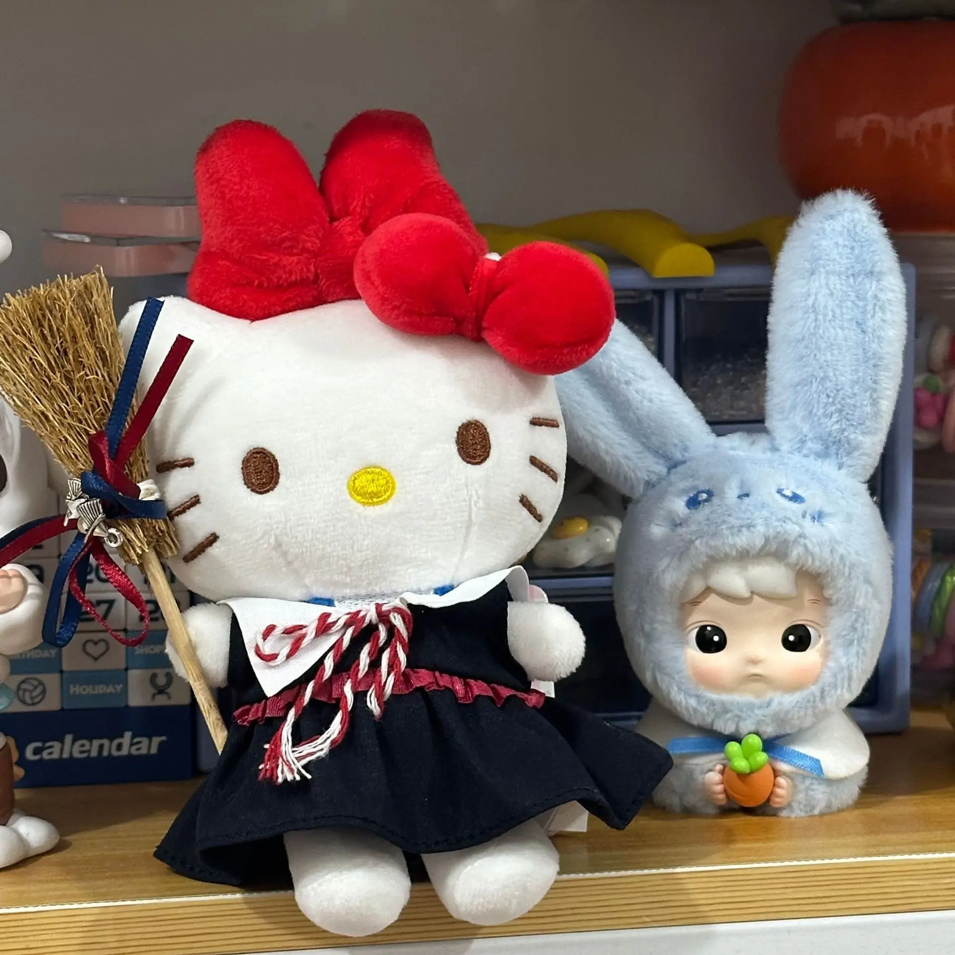 Hello Kittys Takes Broom Kawaii Plush Doll Girl Bag Pendant Cute Cartoon Bow Toy Keychain Decorate Childrens Gift