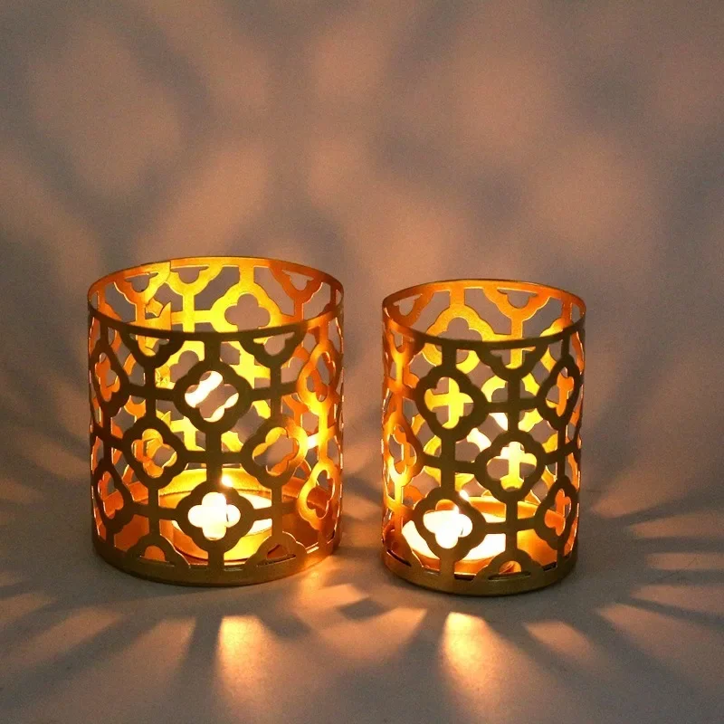 New Scandinavian Gold Geometric Hollow Iron Candle Holders Creative Aromatherapy Cups Home Ornaments Desktop Decorative Lamp