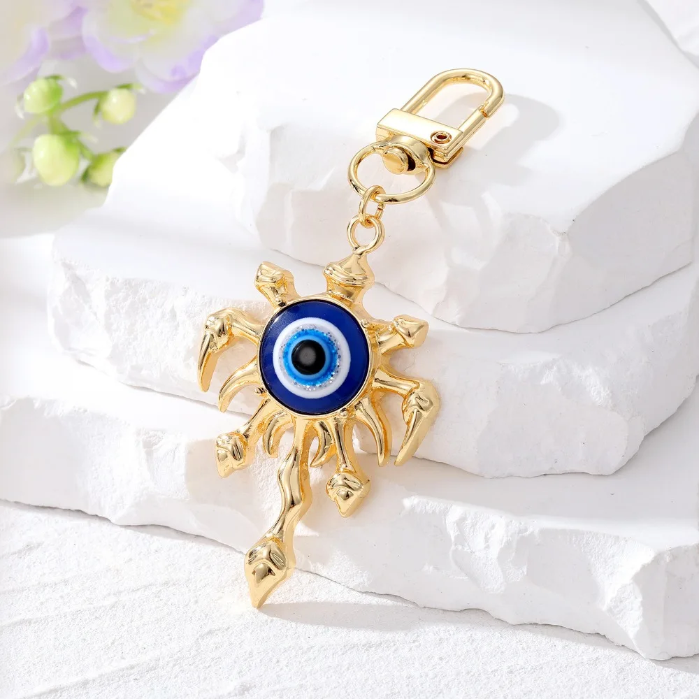 Round Bohemia Evil Eye Keychain Blue Eye Retro Devil Eye Keyring Jewelry Gifts Accessory Turkish Lucky Eye Keychain Phone Chain