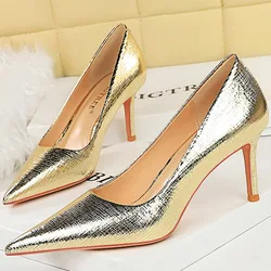 Scarpe da donna da festa in stile occidentale retrò 7cm tacchi alti sottili décolleté con punta a punta poco profonda primavera autunno nuove décolleté da donna oro argento