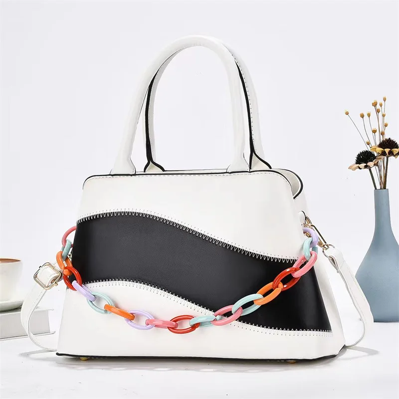 1 Piece of 2025 Spring New Bags, Women's Handbags, Fashionable Large-Capacity Splicing Small Square Bags, Daily Simple Shoulder Bags, Trendy Crossbody Bags