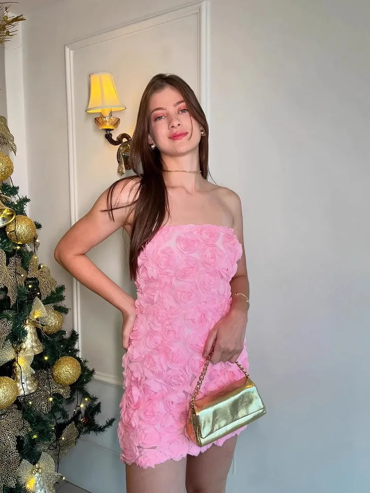 Floral Strapl Bodycon Dr عالي الخصر من ألياف البوليستر بدون علامة تجارية مجموعة صيفية أوروبية للسيدات من عمر 25 إلى 29 عامًا