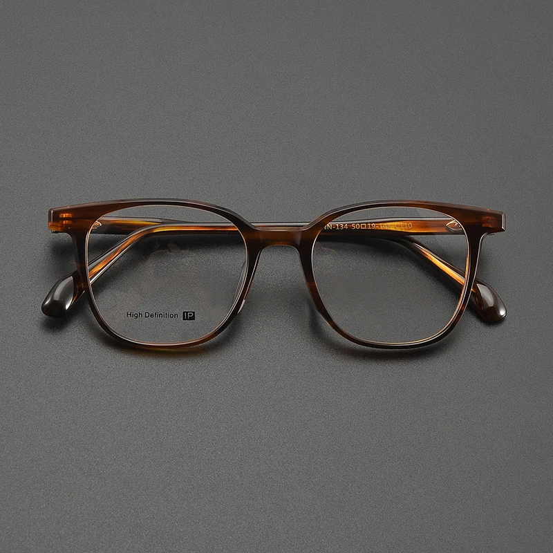 

High-quality small square frame business retro tortoiseshell frame ultra-light, fashionable and artistic gentleman optical glas