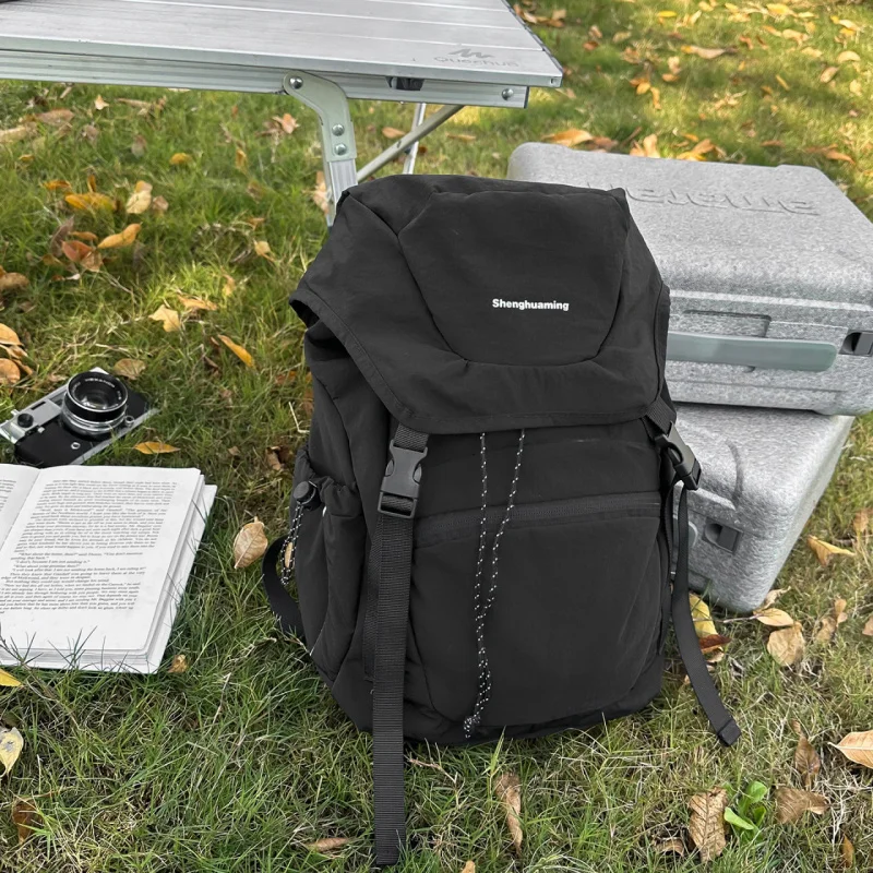 Outdoor sports backpack with drawstring closure, trendy sports travel bag, large-capacity student schoolbag, laptop bag