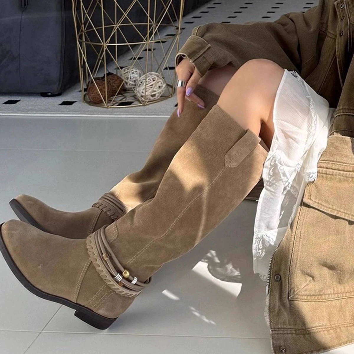 

Retro Mid Calf Western Cowboy Boots Women Round Toe Beaded Weaving Slip On Knee High Boots 2025 New Nomadic Style Winter Boots