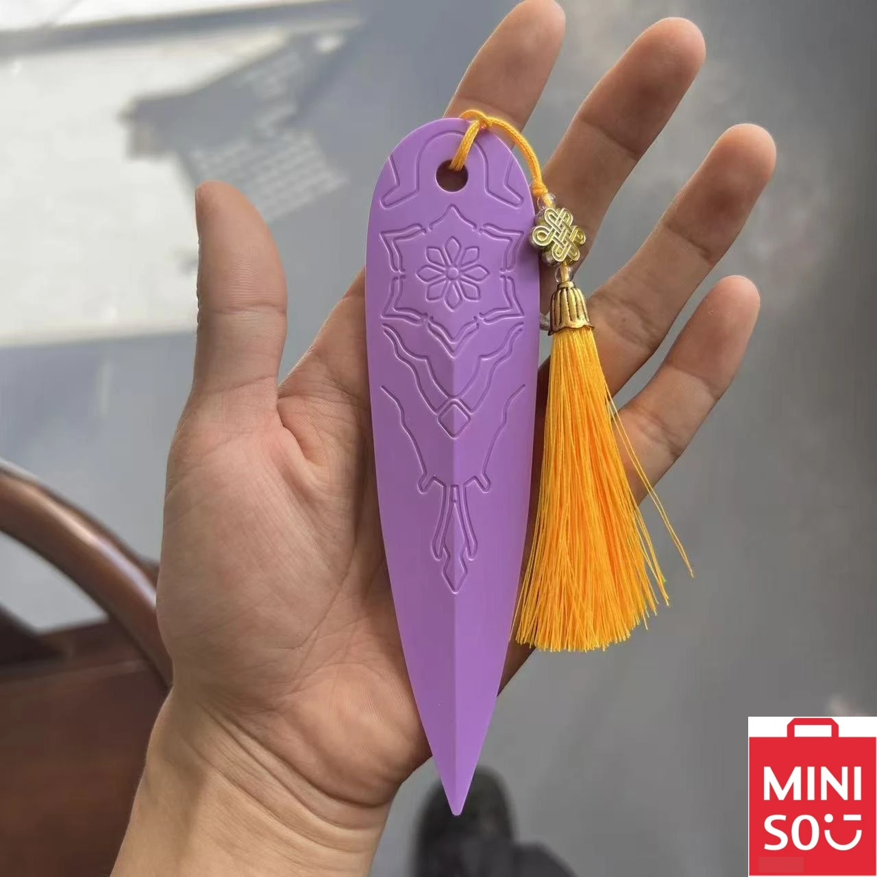 

Kpop Demon Hunters Zoey Cosplay Lights Dart Weapons Roleplay Props for Girl Group Idol Halloween Carnival Costume Accessories