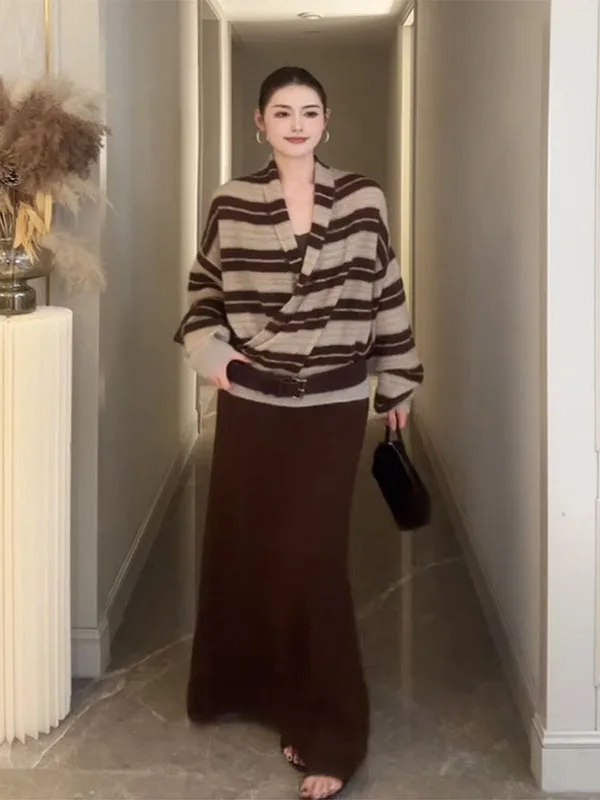 

Ретро-свитер в гонконгском стиле с полосатым принтом, свободный вязаный свитер с длинными рукавами и V-образным вырезом для женщин, теплый осенний модный топ