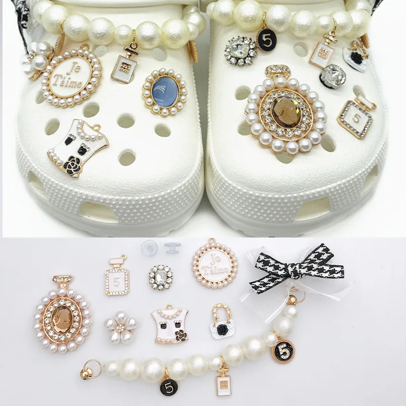 Hole Shoes Creative Jewelry Shoe Charms Decoration Girl Pearl Bracelet Perfume Bottle Shoes Flower Buckle Shoe Accessories