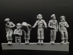 1/72 Resin Die-Cast Character Model GKArmored Tank Crew 6-Person Free Shipping