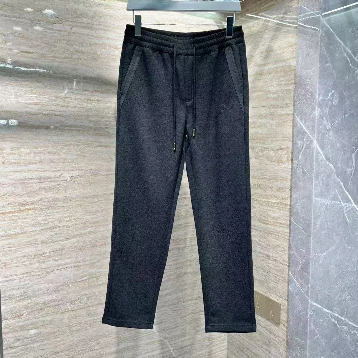 

LP old money wind 25aw embroidered drawstring sweatpants