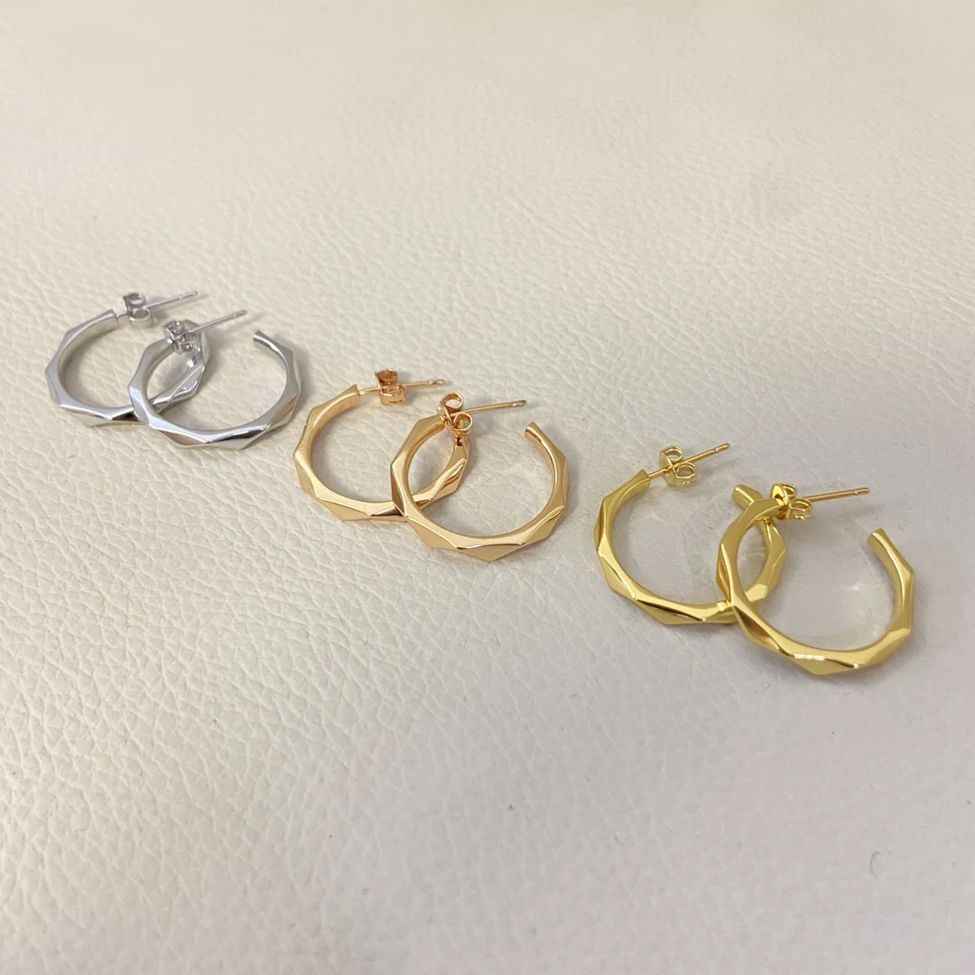 

2025 new Ge home smooth rhomboid earrings unique simple light luxury earrings for women's exquisite high-quality jewelry gifts
