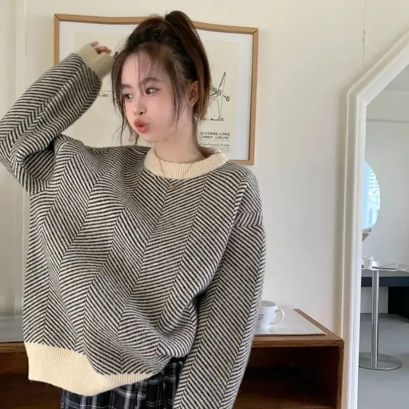 

Knitted Pullover Sweater Striped Patchwork Contrast Color Women'S Autumn Sweater Round Neck Leisure Pullover Sweater