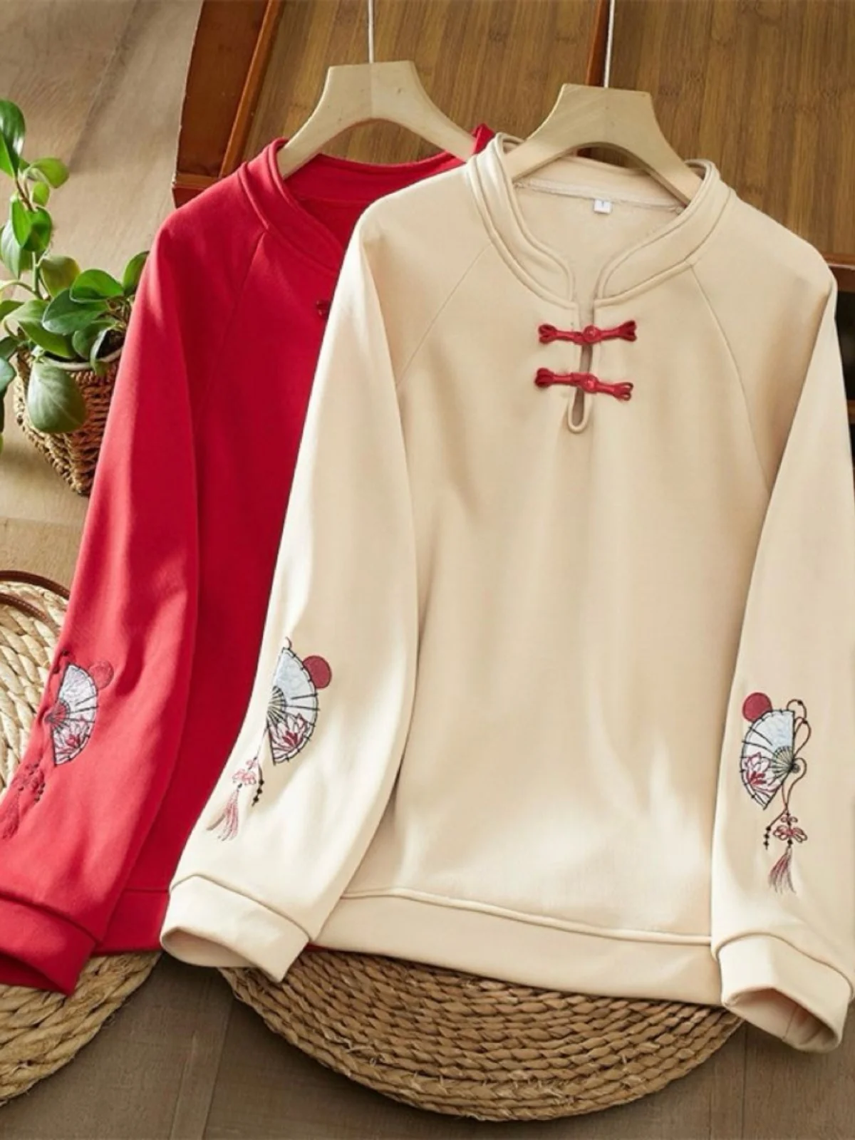 Red Chinese Style Women's Sweatshirt Spring Autumn New Fashion Big Size Button up Tang Costume Top  Knot Loose Fit