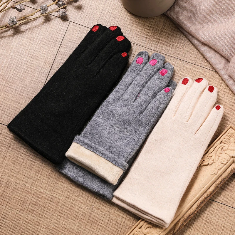 

Female Nail Polish Print Wool Cashmere Gloves Winter Outdoor Velvet Thicken Full Finger Touch Screen Warm Driving Mittns H100