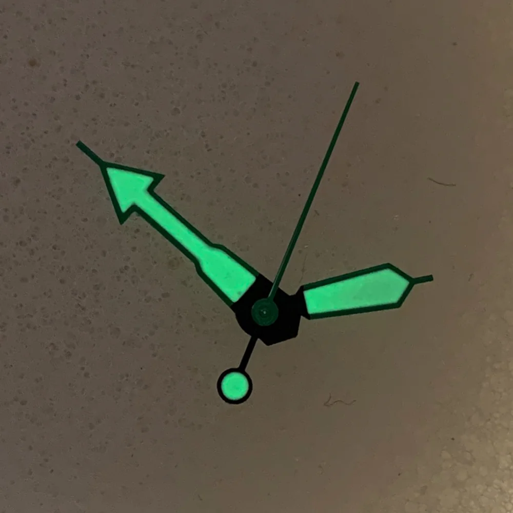 เข็มนาฬิกา Nh35ใหม่ด้านข้างที่มีสีสันสดใสเข็มนาฬิกาสีเขียวเรืองแสงสำหรับการเคลื่อนไหวแบบ NH35/36/4R ญี่ปุ่น