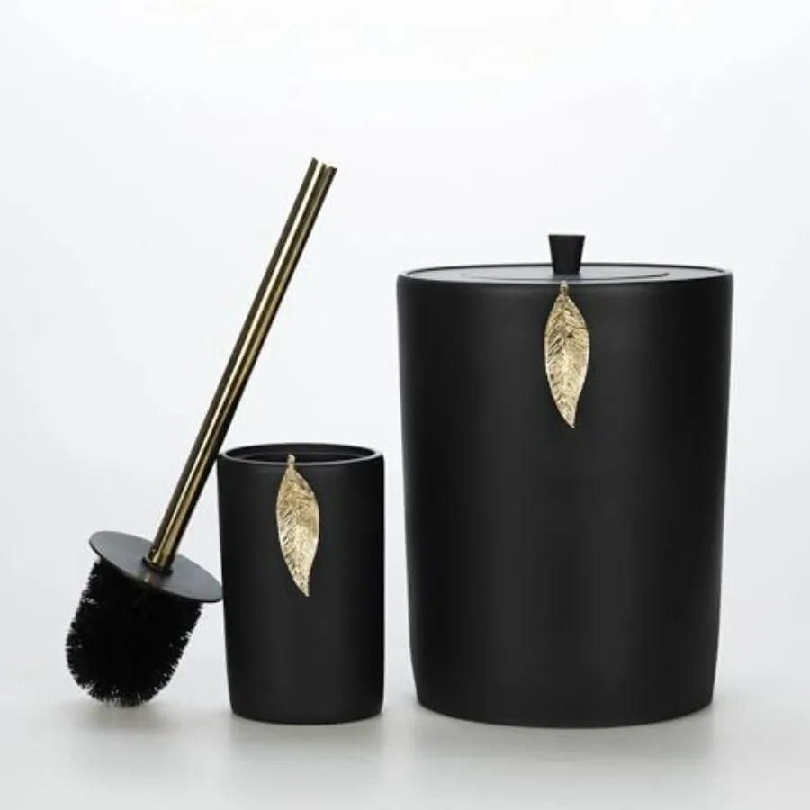 

Набор элитных аксессуаров для ванной комнаты в черно-золотом цвете, коллекция Leaf, 5 предметов, включая отдельные элементы, такие как мусорное ведро и ершик для унитаза.