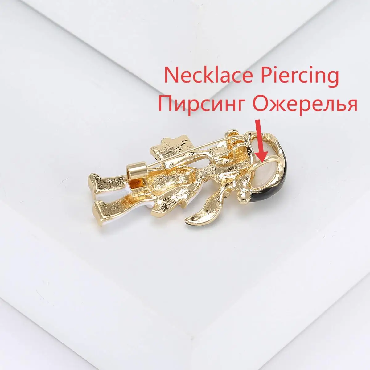 Beaut&Berry Classic Enamel Nurse Brooches for Women Medical Character Pins Casual Party Accessories New Gifts Friends Decoration