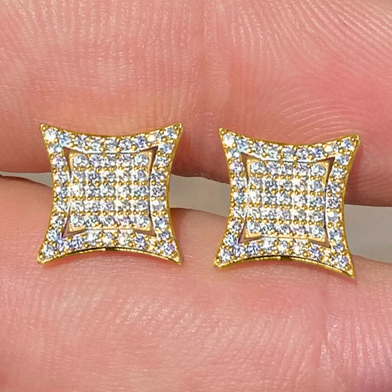 أقراط Huitan بتصميم خاص للسيدات باللون الذهبي مع مجوهرات CZ متألقة للخطوبة وإكسسوارات عصرية متعددة الاستخدامات