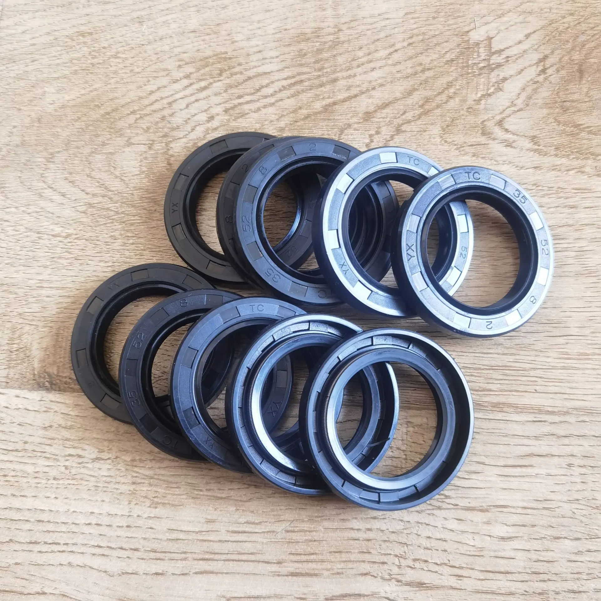Crankshaft Oil Seal Fits Honda GX340 GX390 Replace #91201-ZE3-004