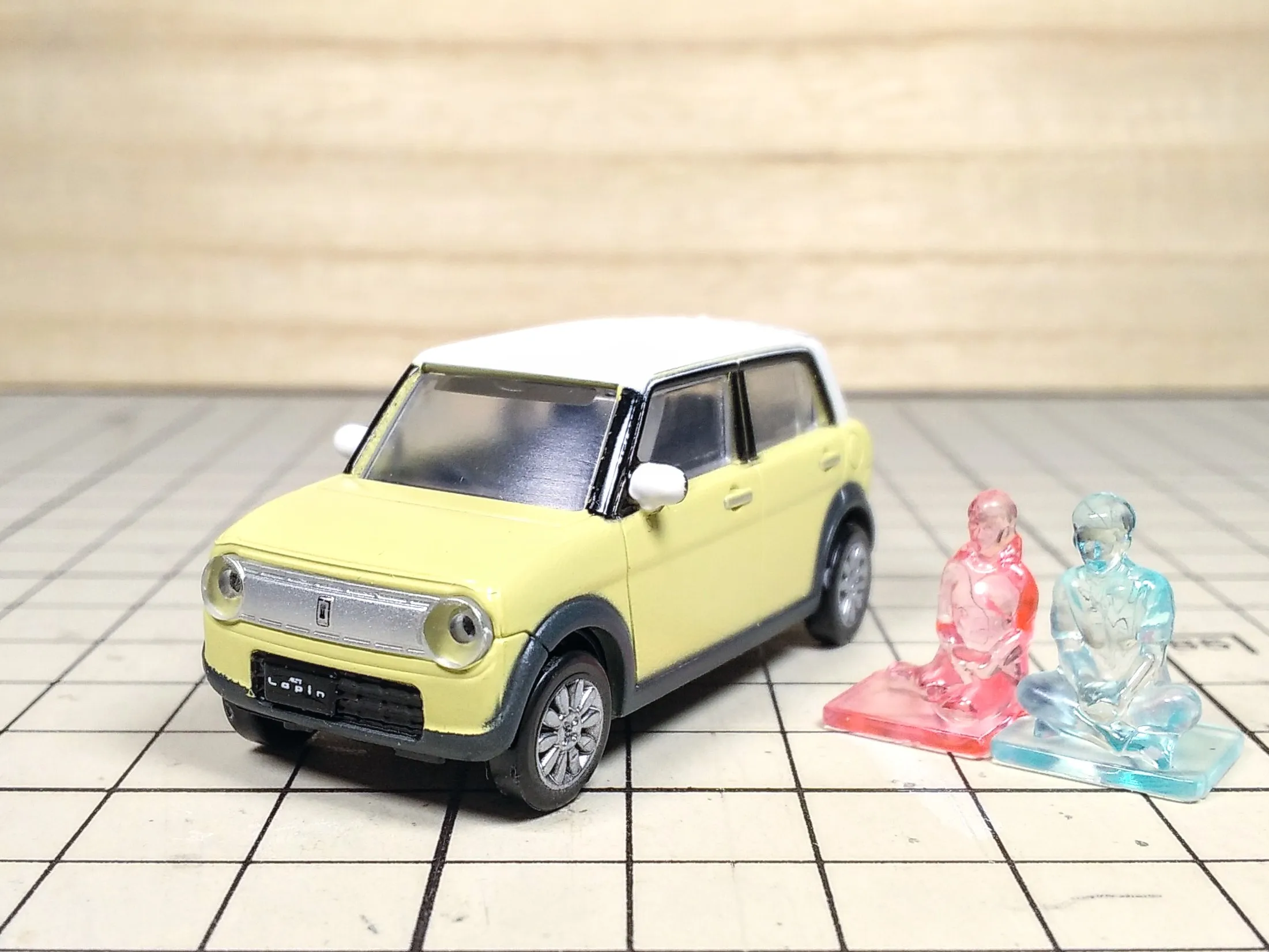 Staso stand stone capsule toys miniature 1/64PLUS Suzuki Lapin match varie figure di minicars gashapon