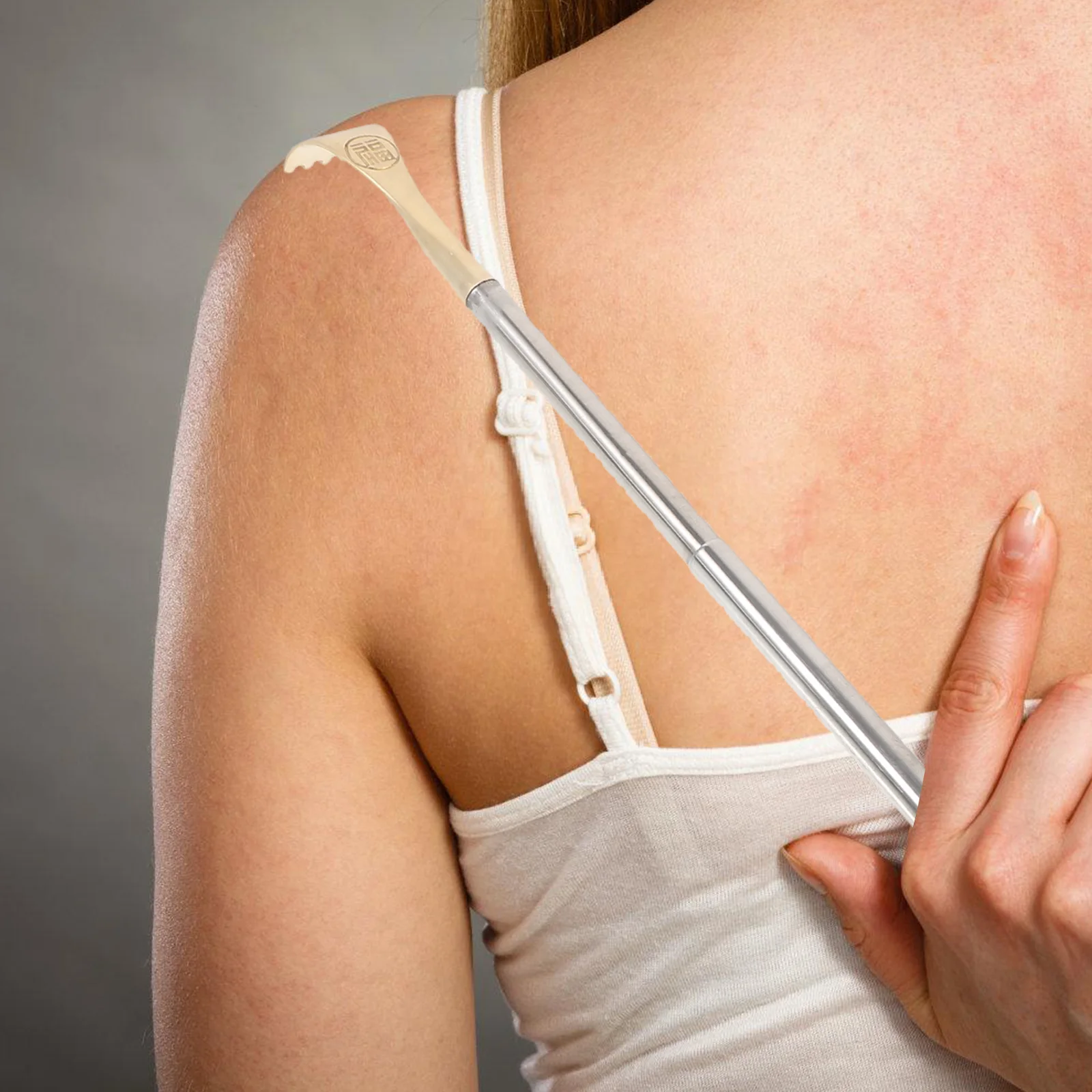 

Retractable Back Scratcher Metal Long Handle Body Massager for Hard-to-Reach Areas Portable Itch Relief Tool for Men Women