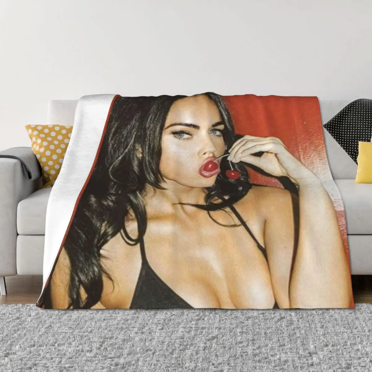 

Meghan Fox Throw Blanket Flannels decorative Plush Fashion Sofas Blankets