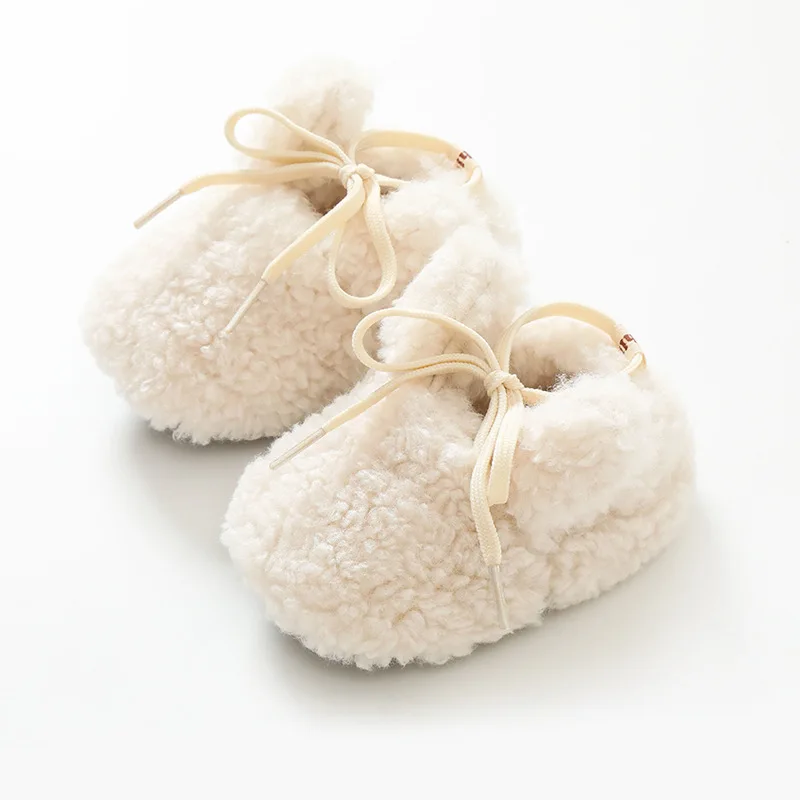 Scarpe da bambino inverno Baby Boy Girl stivaletti Fluff Soft Toddler Shoes First Lamb Cashmere antiscivolo calde scarpe da culla per neonati