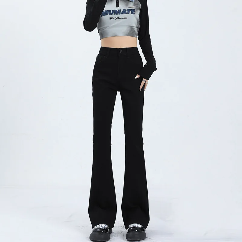 جينز نسائي أسود مبطن بالصوف على شكل جرس سفلي لخريف وشتاء 2025 سروال واسع على شكل حدوة حصان عصري بقصة ضيقة وسميك ودافئ