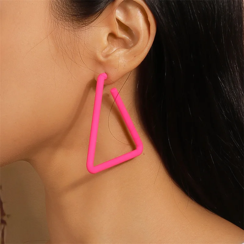 Aihua Fashion Geometrische Persönlichkeit Neon Acryl Großer Herz-Creolen-Ohrring für Damen Koreanischer Hohl-Dreieck-Stern-Ohrring Schmuck – Detail 8