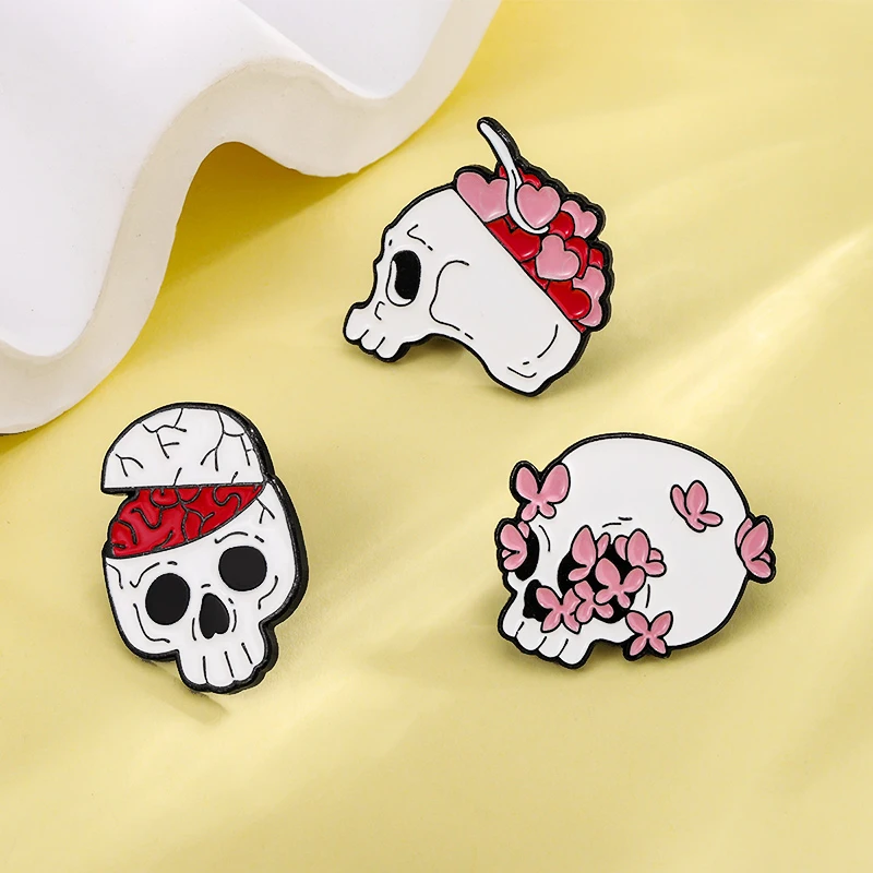 

Punk Skull Halloween Enamel Pin Love brain Butterfly Skull Skeleton Fun Brooches Clothes Badge Lapel Alloy for Women Jewelry