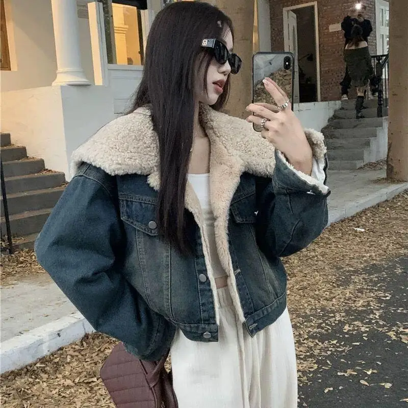 Hot 2026 Women Autumn Winter New Korean Version Plush Thick Denim Jacketfashion Loose Casual Versatiledesign Big Lapel Shorttops