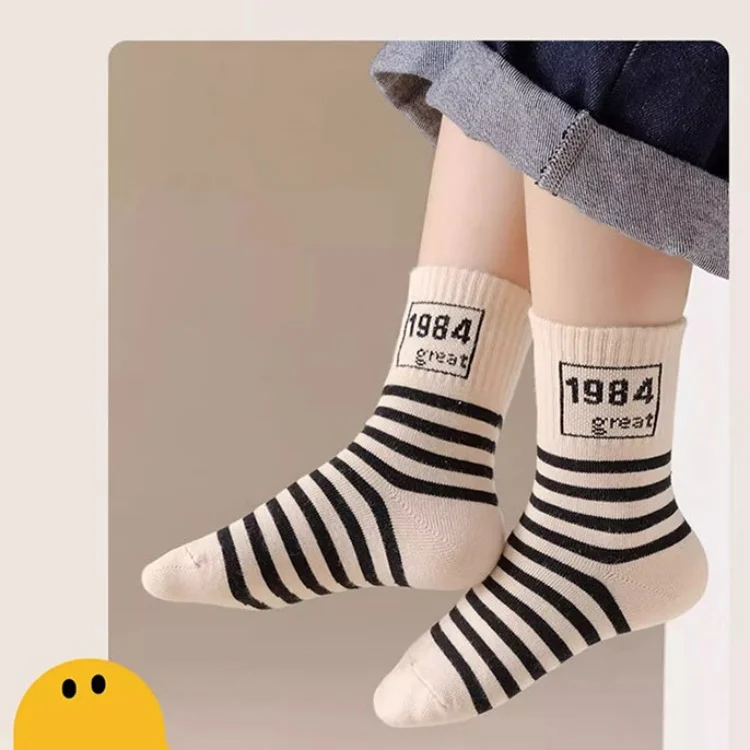 5 Paar Kindersocken Frühling Herbst Socken Kinder Jungen Baumwollsocken Baby Buchstaben Muster Mittlere Wadensocke – Detail 9